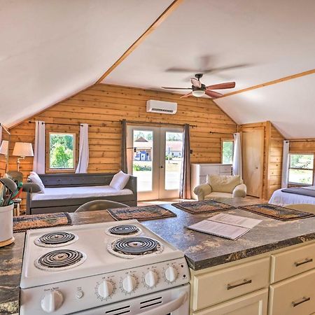 Quaint Studio With Shared Beach Walk To Suttons Bay Εξωτερικό φωτογραφία