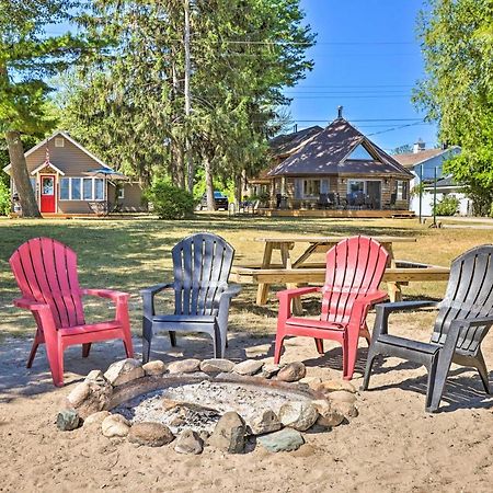Quaint Studio With Shared Beach Walk To Suttons Bay Εξωτερικό φωτογραφία
