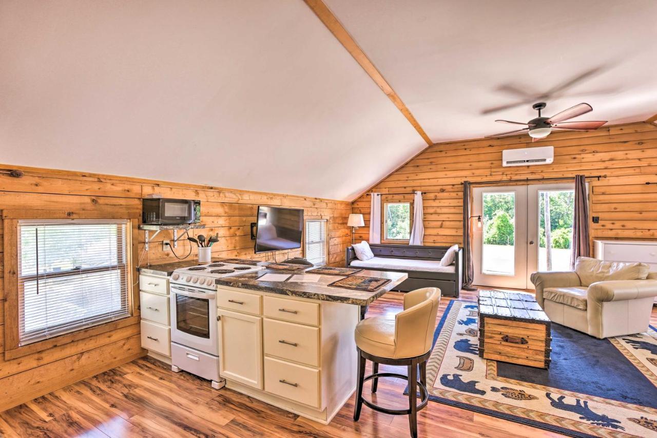 Quaint Studio With Shared Beach Walk To Suttons Bay Εξωτερικό φωτογραφία