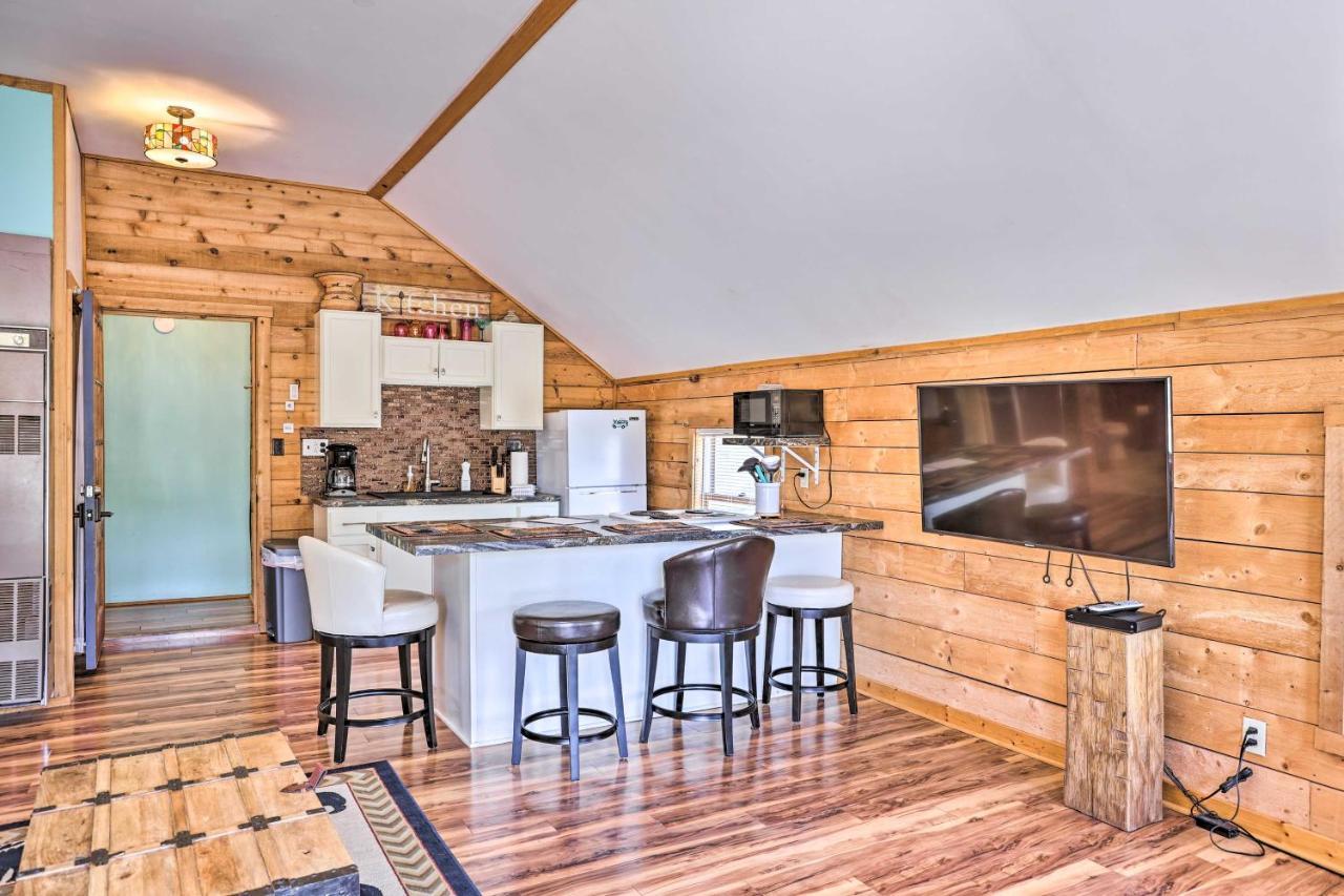 Quaint Studio With Shared Beach Walk To Suttons Bay Εξωτερικό φωτογραφία