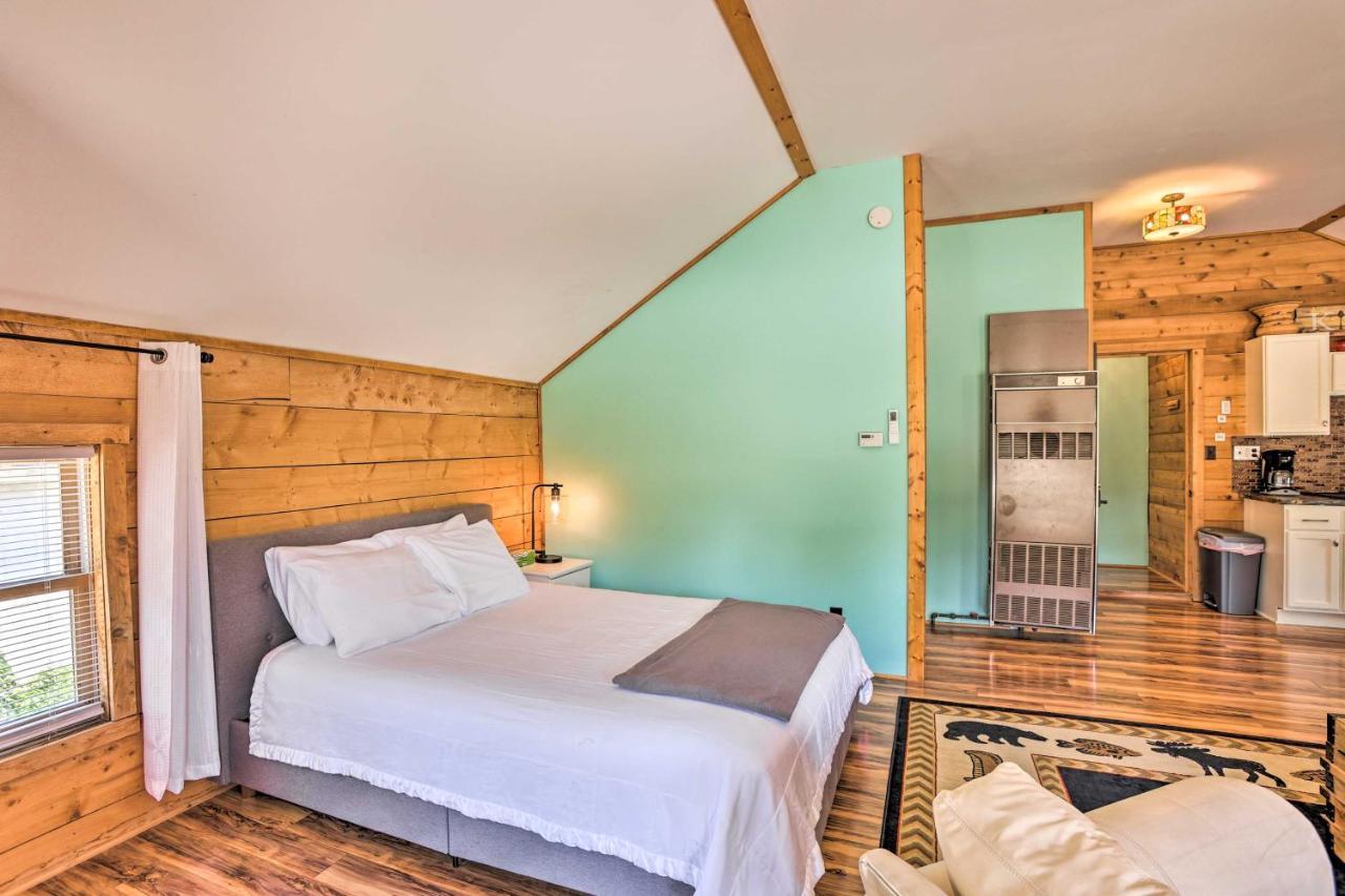 Quaint Studio With Shared Beach Walk To Suttons Bay Εξωτερικό φωτογραφία
