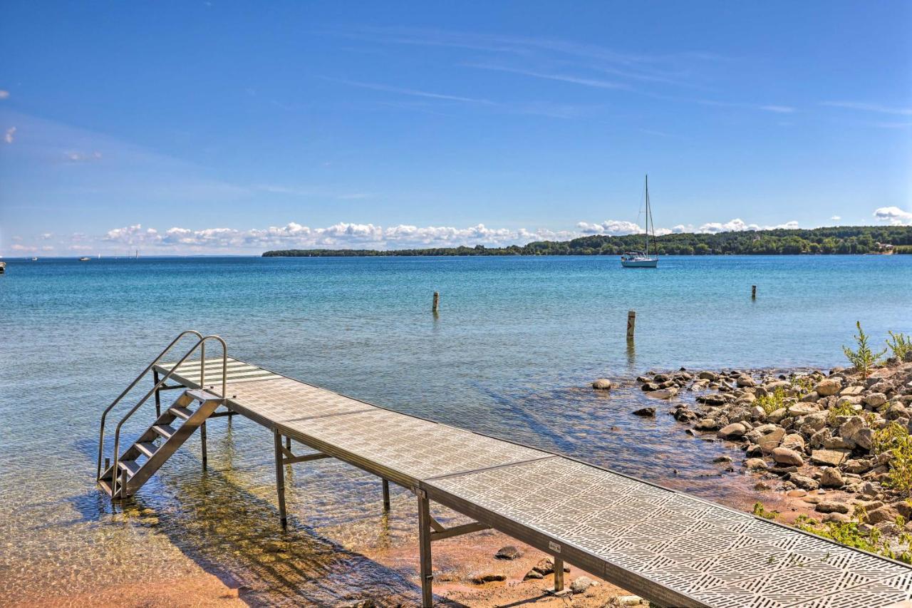 Quaint Studio With Shared Beach Walk To Suttons Bay Εξωτερικό φωτογραφία