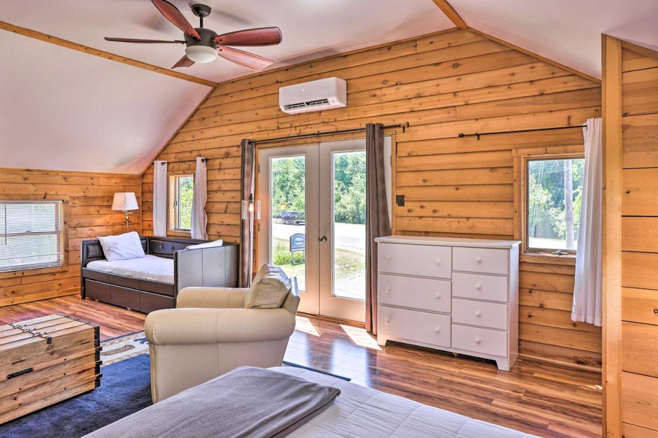 Quaint Studio With Shared Beach Walk To Suttons Bay Εξωτερικό φωτογραφία